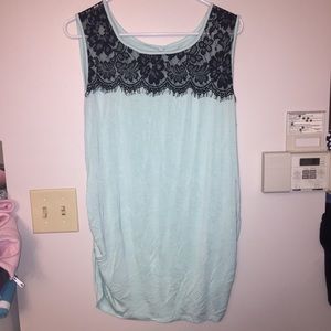 Sleeveless maternity top mint and black with lace